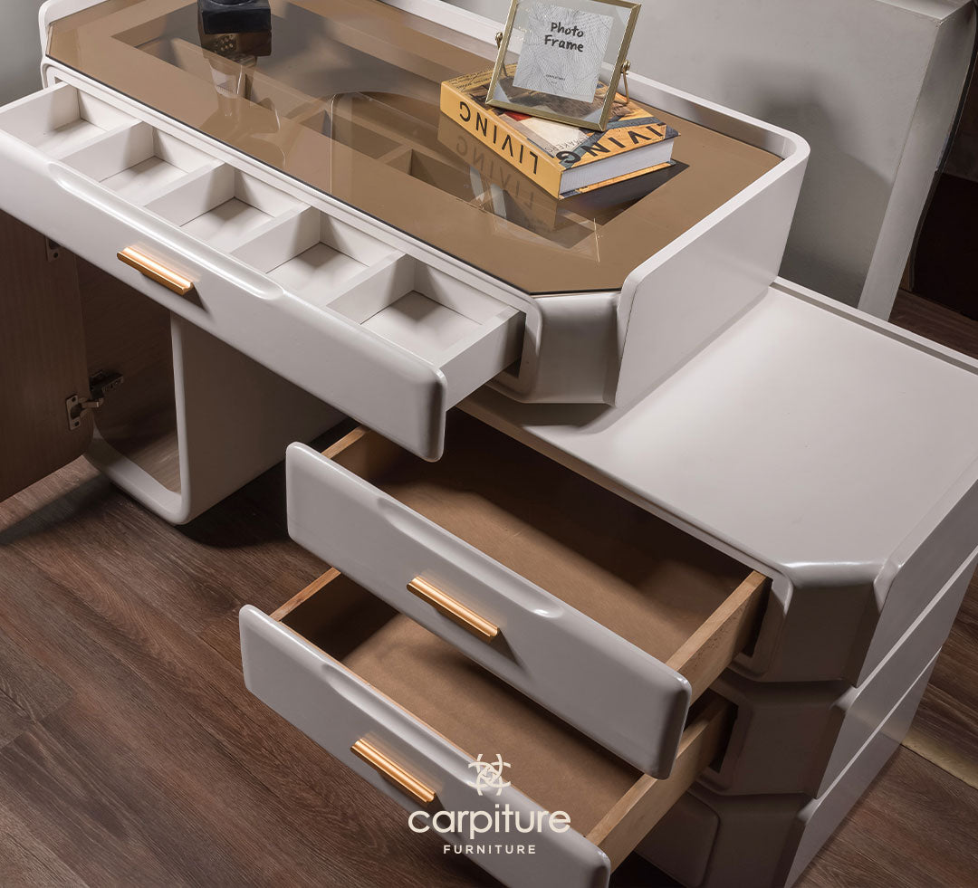 Youth bedroom Marasi